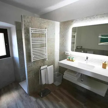 Apartment Torre Del Postigo By Kubik Caceres