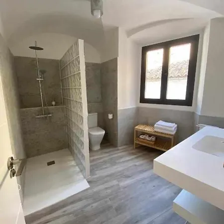 Torre Del Postigo By Kubik Apartment Caces